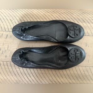 Tory Burch Minnie Travel Ballet Pebbled Leather Flats Black